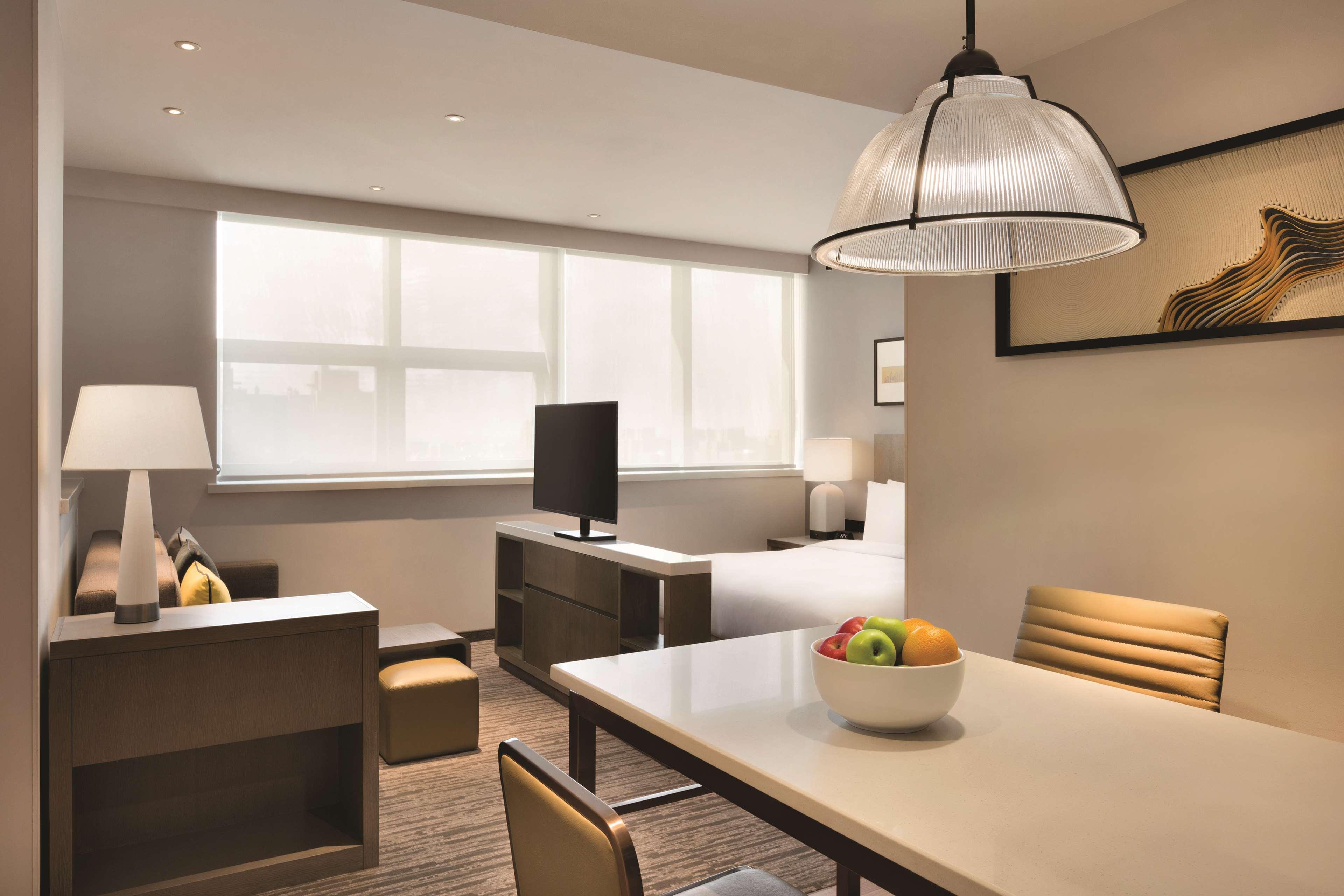 Hyatt House Yinchuan Yuecaicheng Hotel Exterior photo